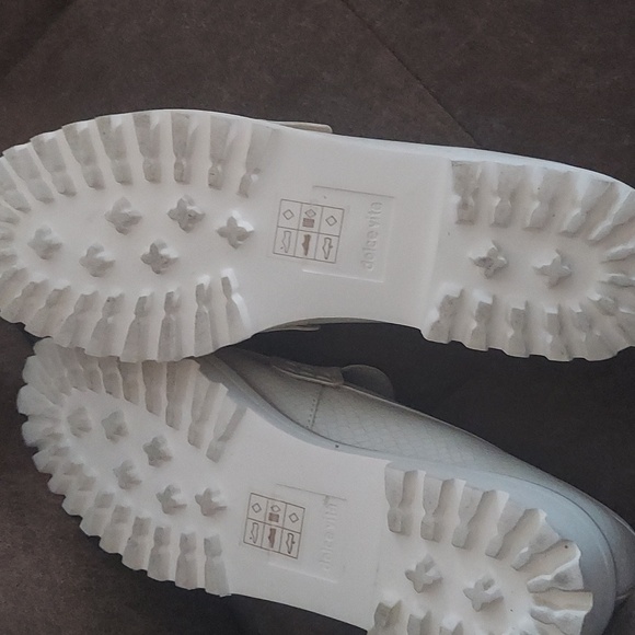 Dolce Vita Snake Skin Loafers - Picture 5 of 5